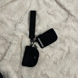 Lululemon wallet